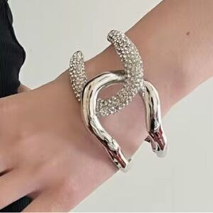 Solanales Silver Crystal Interlocked Cuff Bracelet Alexis Bittar STYLE F01